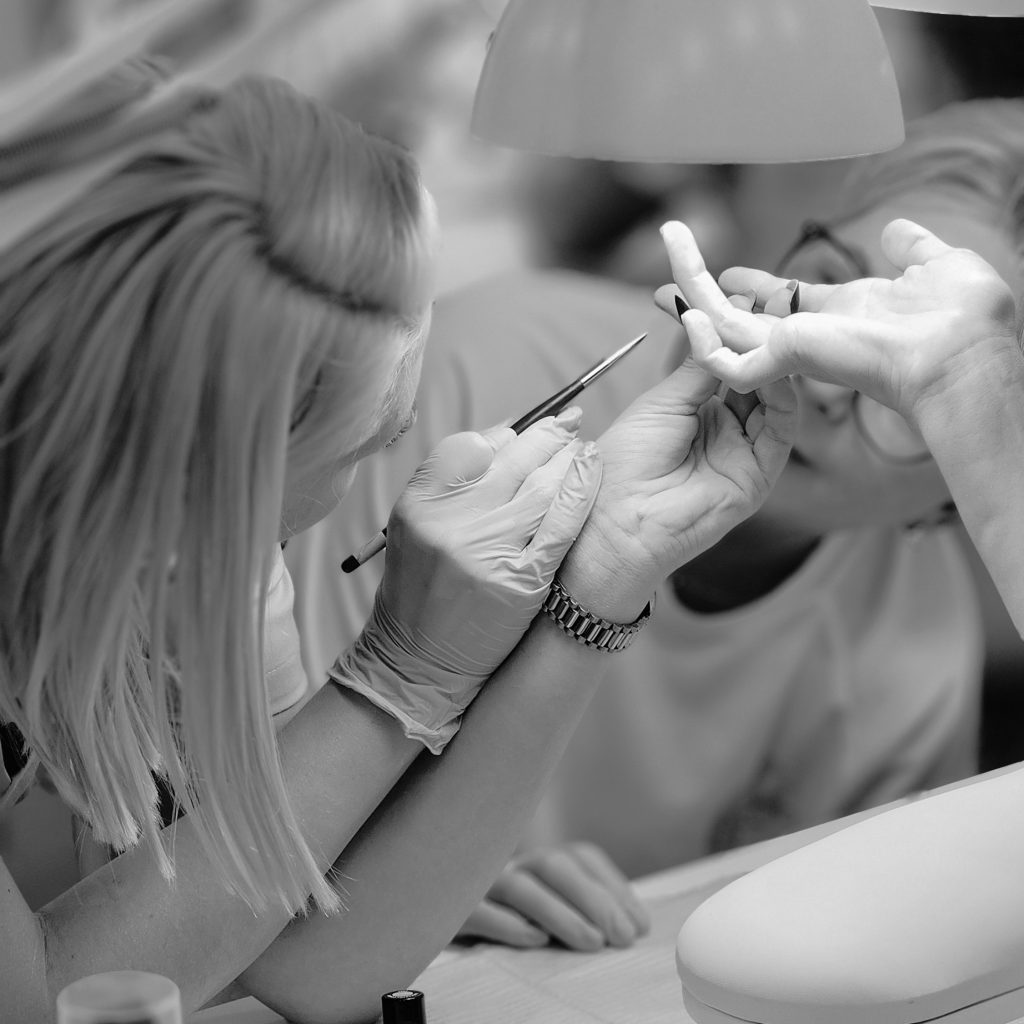 FORMACIONES DE MANICURA